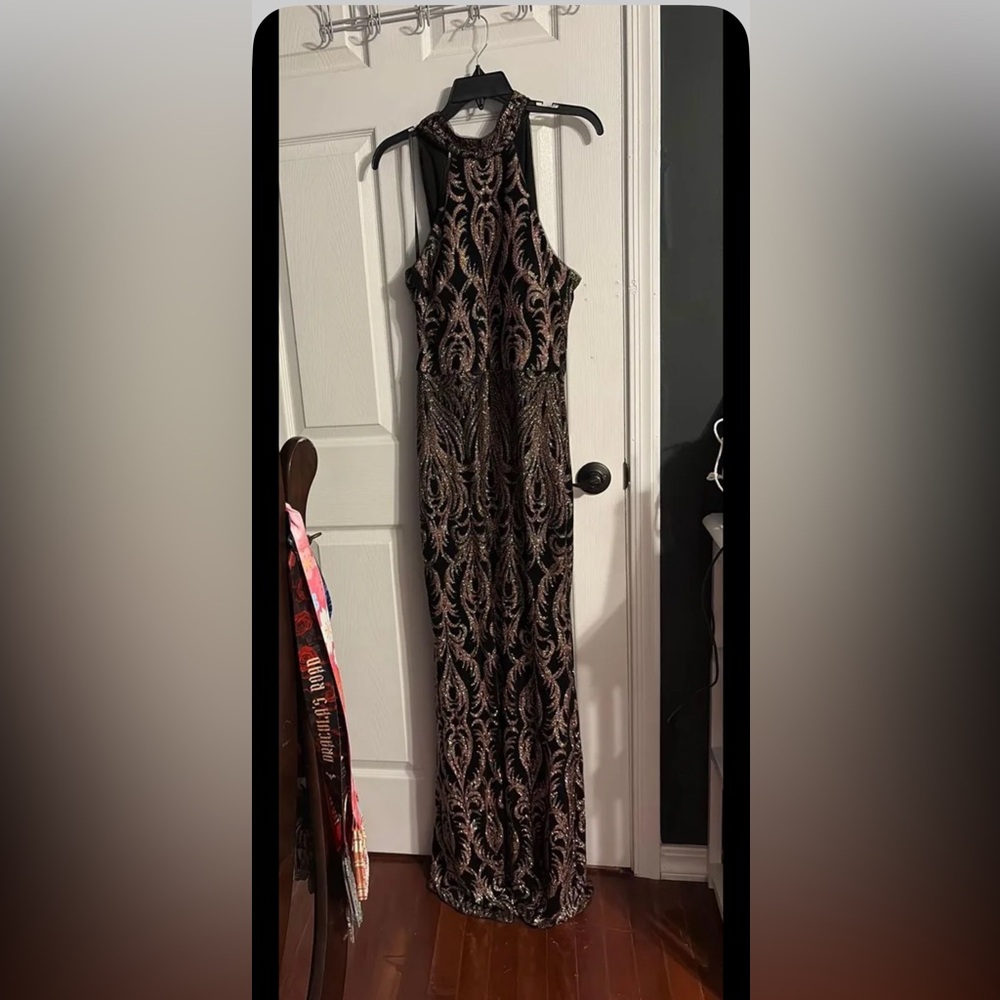 Betsy & Adam Black and Gold Maxi Dress